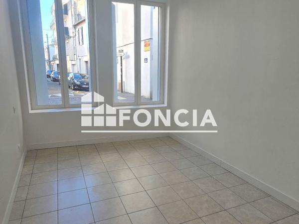 Location Appartement 3 pièces 62.96 m² - 53 RUE MONTESQUIEU Agen 47000