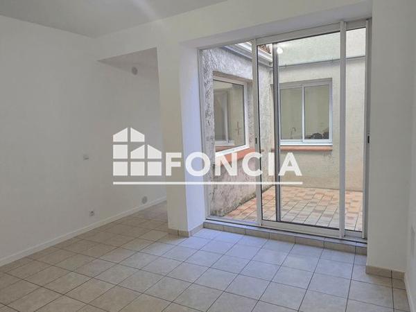 Location Appartement 3 pièces 62.96 m² - 53 RUE MONTESQUIEU Agen 47000