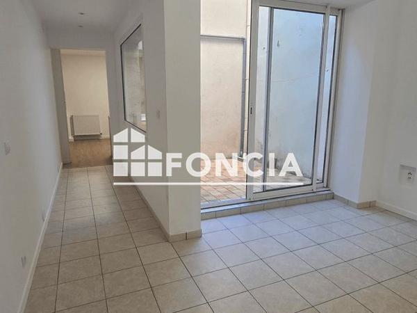 Location Appartement 3 pièces 62.96 m² - 53 RUE MONTESQUIEU Agen 47000