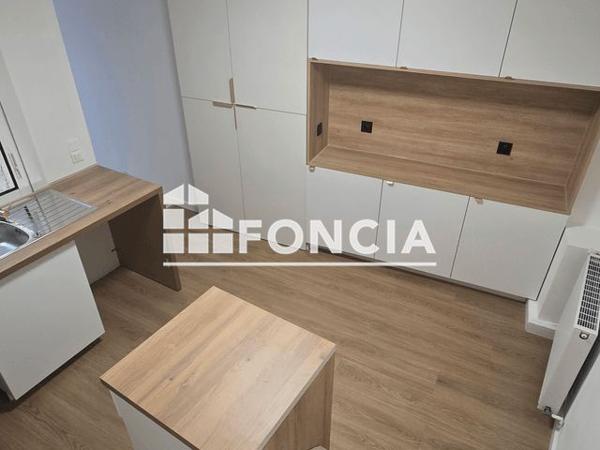 Location Appartement 3 pièces 62.96 m² - 53 RUE MONTESQUIEU Agen 47000