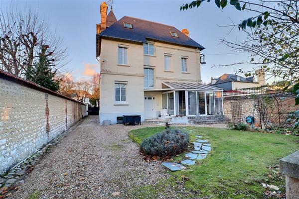 Maison Louviers 8 pièces