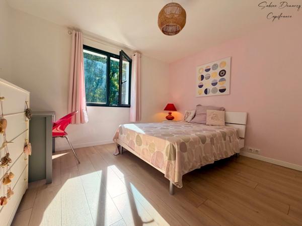 En exclusivité sur ASCAIN - Villa avec piscine