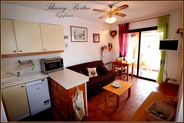 Dpt Var (83), à vendre FREJUS appartement T2 de 26,1 m²