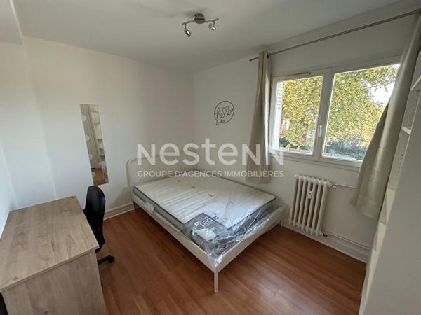 Toulouse Rangueil 31400 à deux pas des Facultés , Agréable T3 de 56.45m² très bien agencé , avec petit balcon, cave et place de parking , CHAUFFAGE COLLECTIF