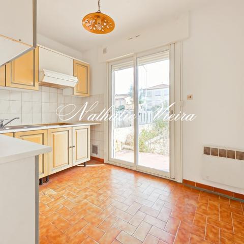 Carnon Plage (34130) RARE - APPARTEMENT T3 AVEC GRANDE TERRASSE - JARDIN ET 2 PLACES DE PARKINGS