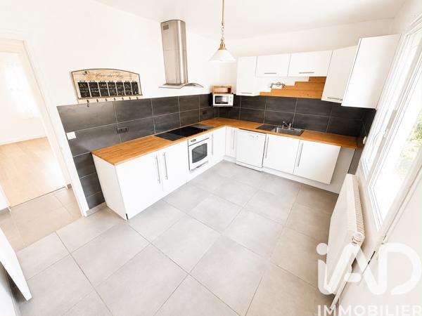 Maison à vendre 6 pièces 115 m² Saint-Arnoult-en-Yvelines