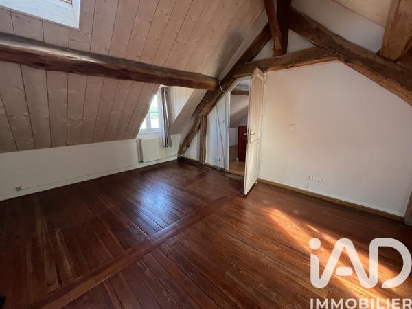 Location appartement 3 pièces 69 m² Fontainebleau