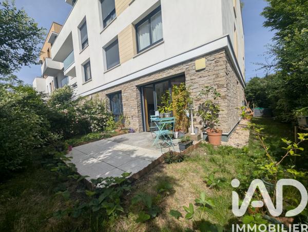 Location appartement 3 pièces 66 m² Guyancourt