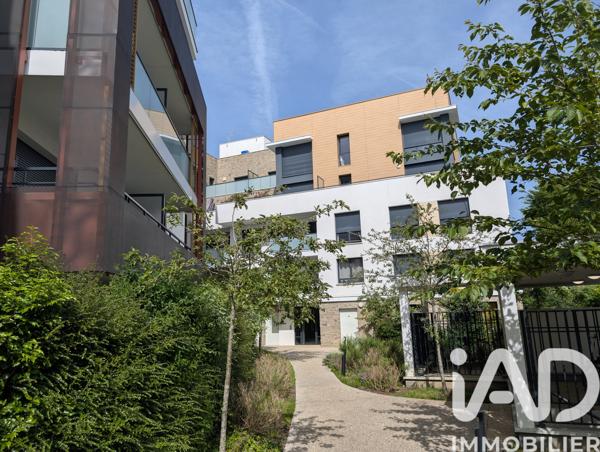 Location appartement 3 pièces 66 m² Guyancourt