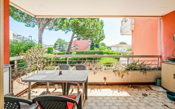 Appartement à vendre    2 pièces • 48 m2 Saint-Laurent-du-Var