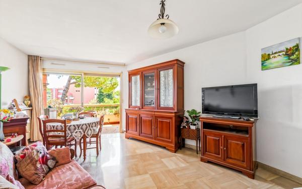 Appartement à vendre    2 pièces • 48 m2 Saint-Laurent-du-Var