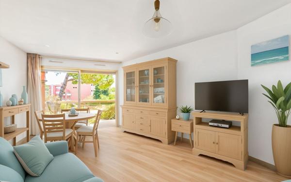 Appartement à vendre    2 pièces • 48 m2 Saint-Laurent-du-Var