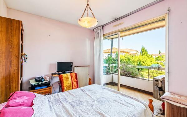 Appartement à vendre    2 pièces • 48 m2 Saint-Laurent-du-Var