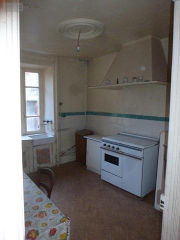 Atelier à vendre à Condat dans le Cantal (15190), ref : 044/42