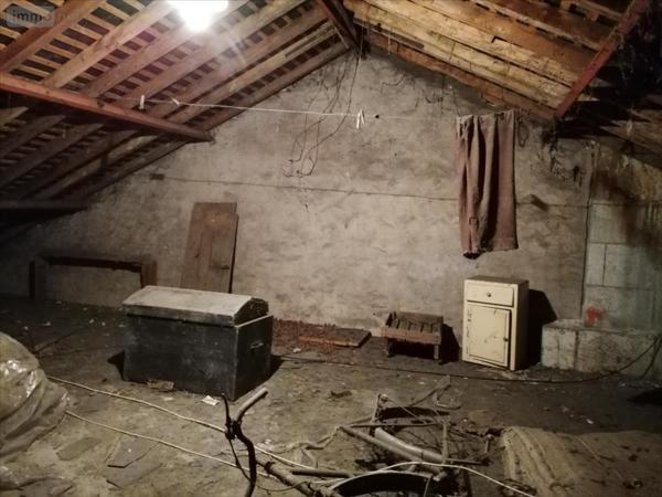 Maison de ville à vendre à Descartes dans l'Indre-et-Loire (37160), ref : 082/347