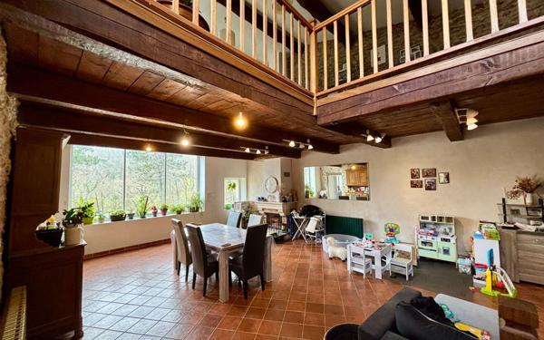 Maison à vendre    4 pièces •  Castres