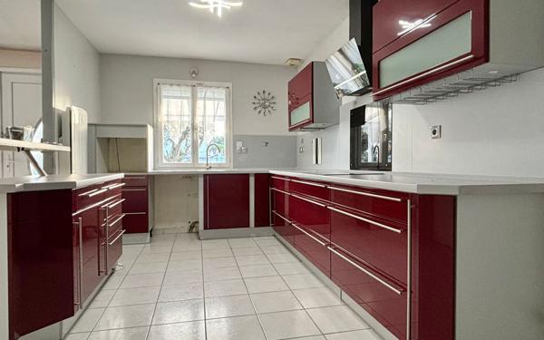 Maison à vendre    4 pièces •  Saint-Pierre-d'Oléron