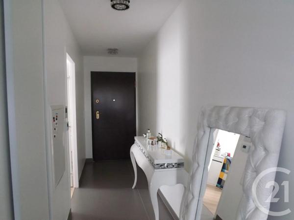 Appartement F3 à vendre  3 pièces - 64 m 2   SAVIGNY SUR ORGE  - 91