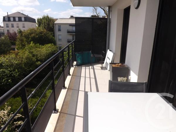 Appartement F3 à vendre  3 pièces - 64 m 2   SAVIGNY SUR ORGE  - 91