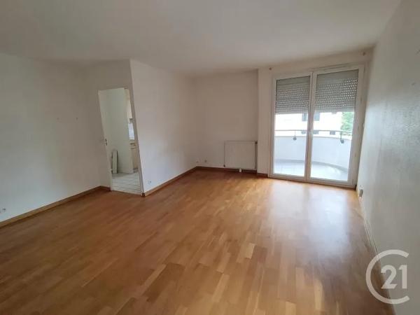 Appartement F3 à vendre  3 pièces - 64 m 2   SAVIGNY SUR ORGE  - 91