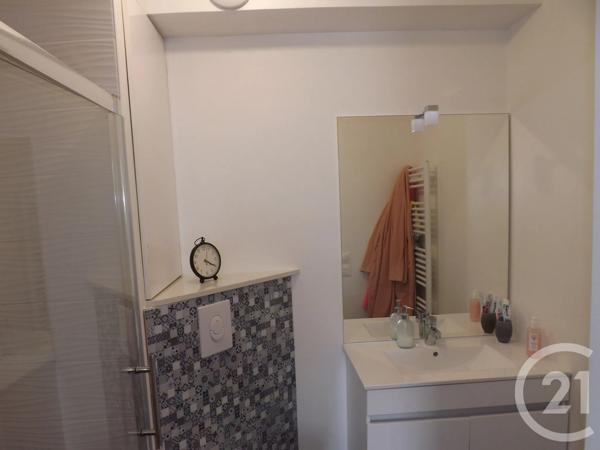Appartement F3 à vendre  3 pièces - 64 m 2   SAVIGNY SUR ORGE  - 91