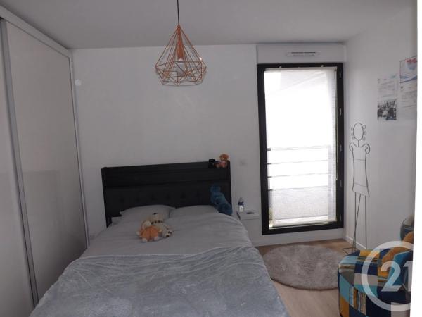 Appartement F3 à vendre  3 pièces - 64 m 2   SAVIGNY SUR ORGE  - 91
