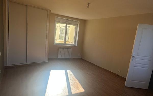 Appartement à louer    2 pièces • 57 m2 Brest