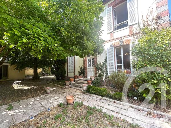 Maison à vendre  6 pièces - 166 m 2   MONTARGIS  - 45
