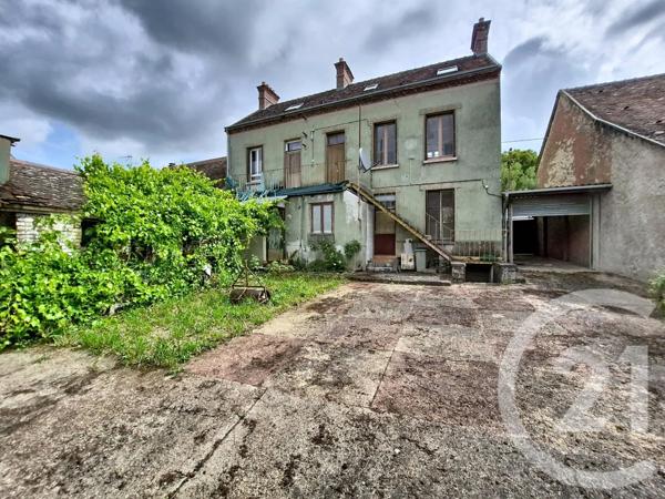 Maison à vendre  6 pièces - 166 m 2   MONTARGIS  - 45