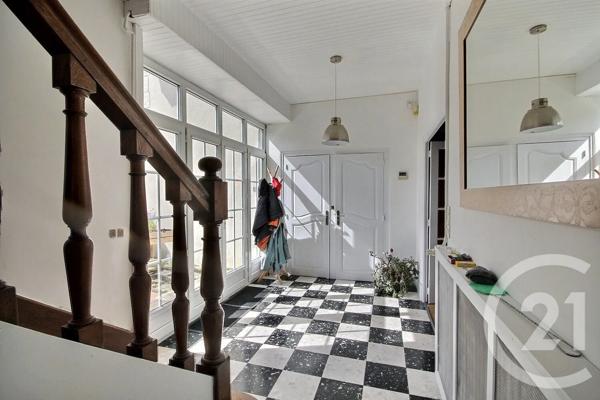 Maison à vendre  7 pièces - 196,20 m 2   BEAUGENCY  - 45