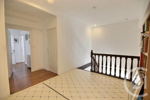 Maison à vendre  7 pièces - 196,20 m 2   BEAUGENCY  - 45