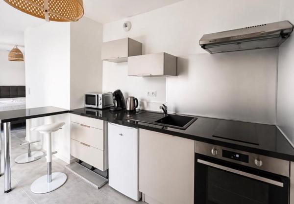Location Appartement meublé 32.76 m² - Bordeaux 33800