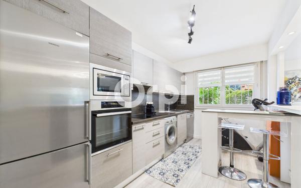 Appartement à vendre    2 pièces • 61 m2 Mandelieu-la-Napoule