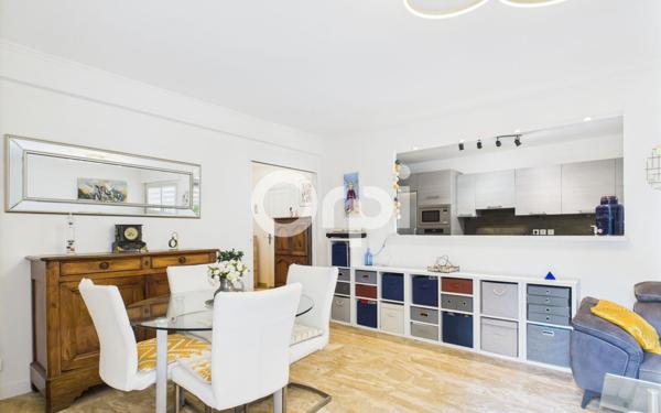 Appartement à vendre    2 pièces • 61 m2 Mandelieu-la-Napoule