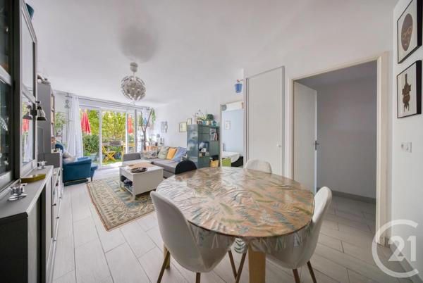 Appartement F4 à vendre  4 pièces - 73,20 m 2   VIGNEUX SUR SEINE  - 91