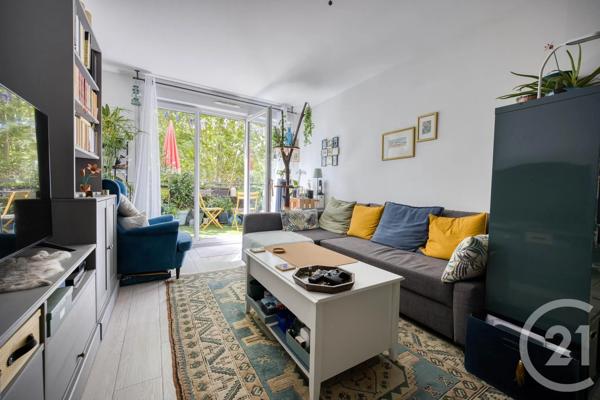 Appartement F4 à vendre  4 pièces - 73,20 m 2   VIGNEUX SUR SEINE  - 91
