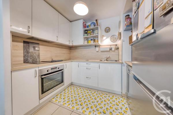 Appartement F4 à vendre  4 pièces - 73,20 m 2   VIGNEUX SUR SEINE  - 91