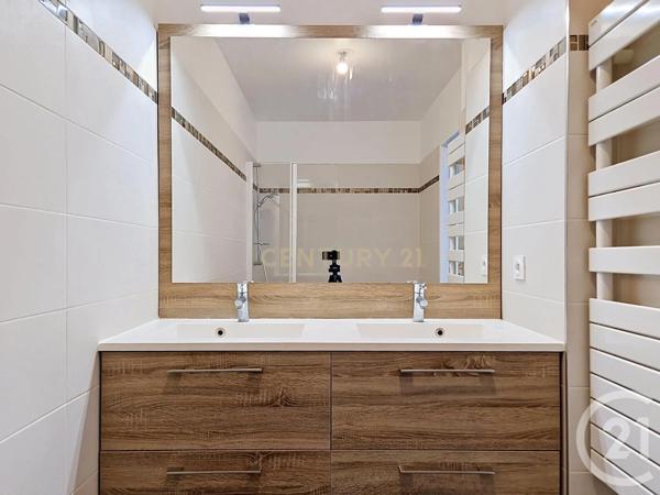 Appartement F3 à vendre  3 pièces - 69,40 m 2   SCEAUX  - 92