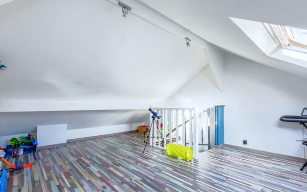 Maison à vendre    5 pièces • 142 m2 Créteil