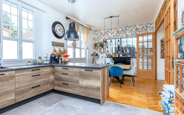Maison à vendre    5 pièces • 142 m2 Créteil