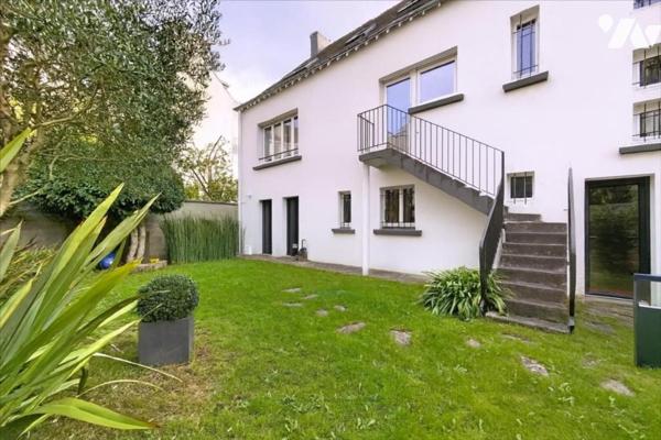 LORIENT centre  - BELLE MAISON Famliale ,  SPACIEUSE AVEC MULTIPLES POSSIBILITÉS