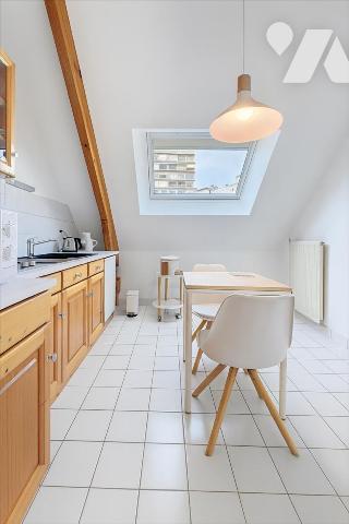 LORIENT centre  - BELLE MAISON Famliale ,  SPACIEUSE AVEC MULTIPLES POSSIBILITÉS