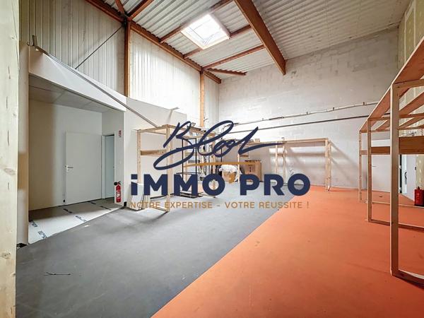 Location Local commercial 405 m2 à L'Isle-d'Abeau