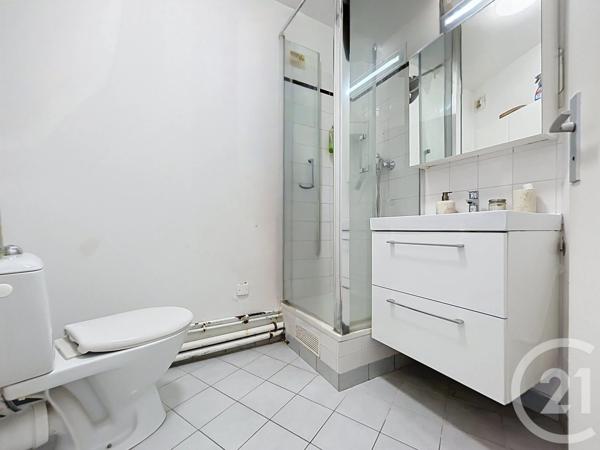 Appartement Studio à vendre  1 pièce - 21,60 m 2   LE KREMLIN BICETRE  - 94