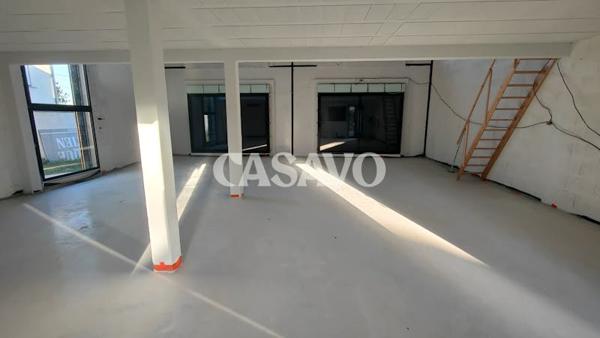 Vente Loft 1 pièce de 170m² - 44340 Bouguenais