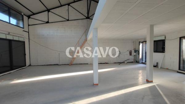 Vente Loft 1 pièce de 170m² - 44340 Bouguenais