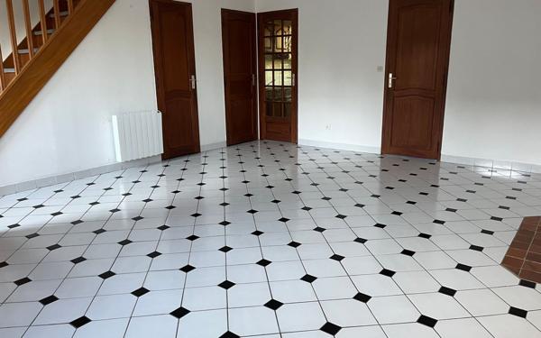 Maison à louer    4 pièces •  Pacy-sur-Eure