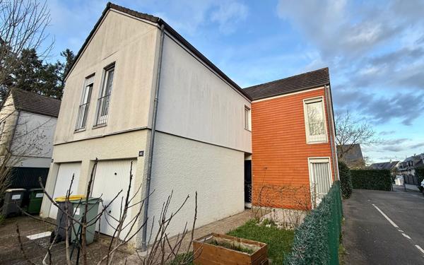 Maison à vendre    4 pièces • 82 m2 Orléans