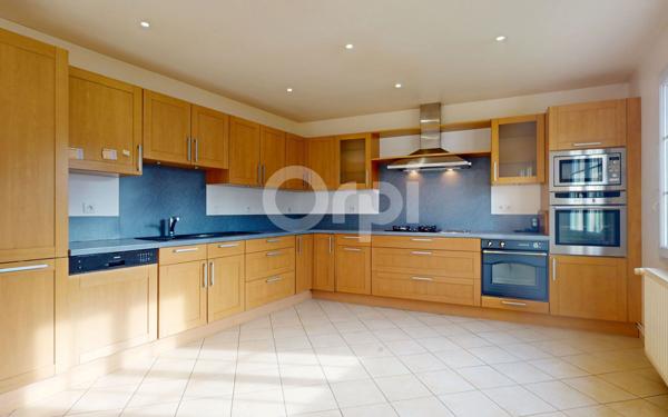 Maison à louer    5 pièces • 140,71 m2 Ciry-Salsogne