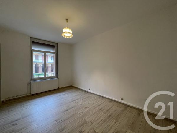 Appartement F4 à vendre  4 pièces - 97 m2 GUISE - 02